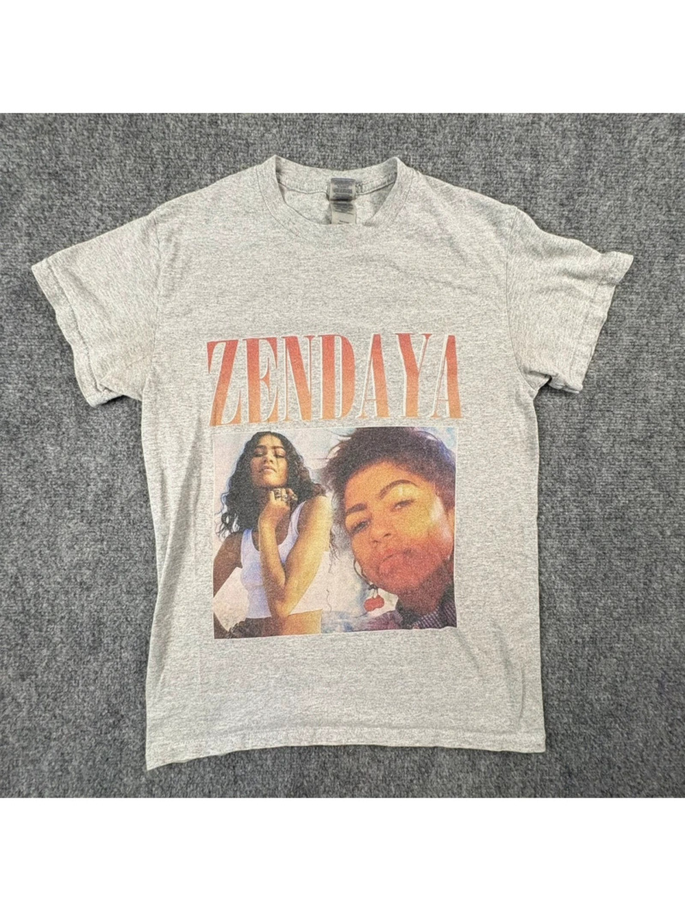 1343 Zendya t-shirt
